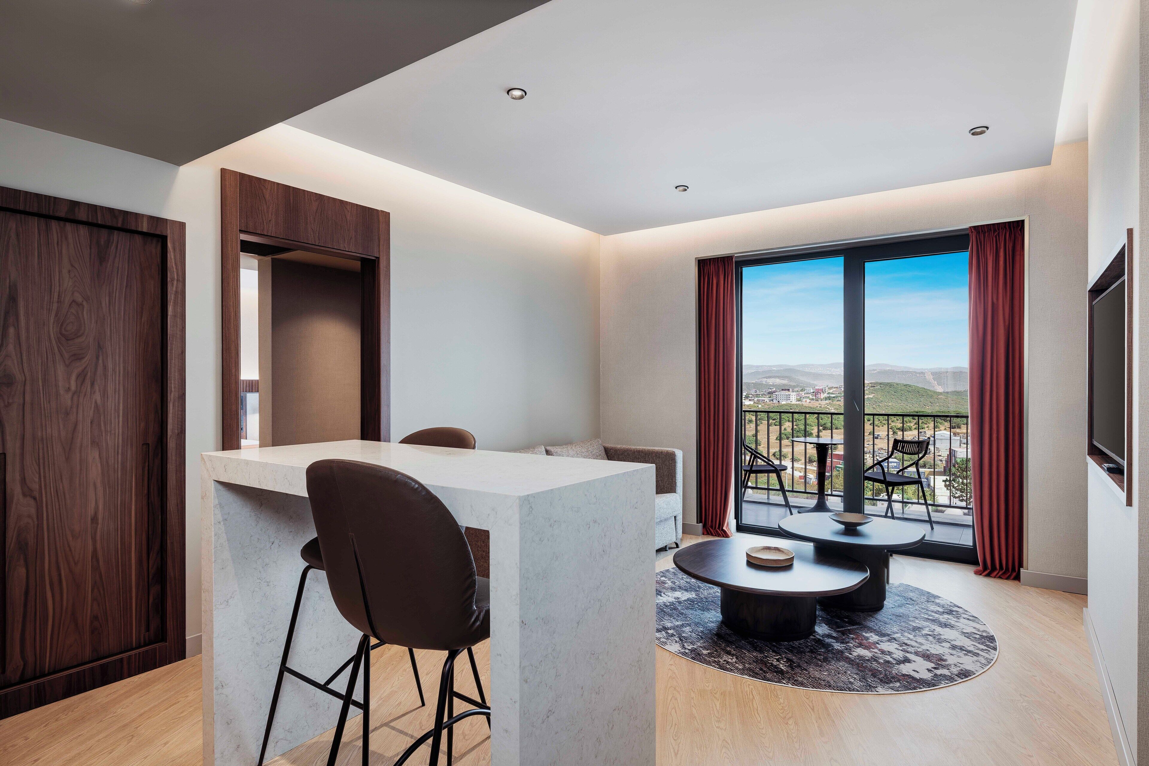 Suite, 1 Queen Bed | Minibar, in-room safe, desk, laptop workspace