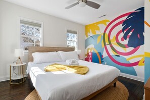 2 bedrooms, iron/ironing board, WiFi, bed sheets - 2 Bed Great Location - Close to King Street (Charleston)