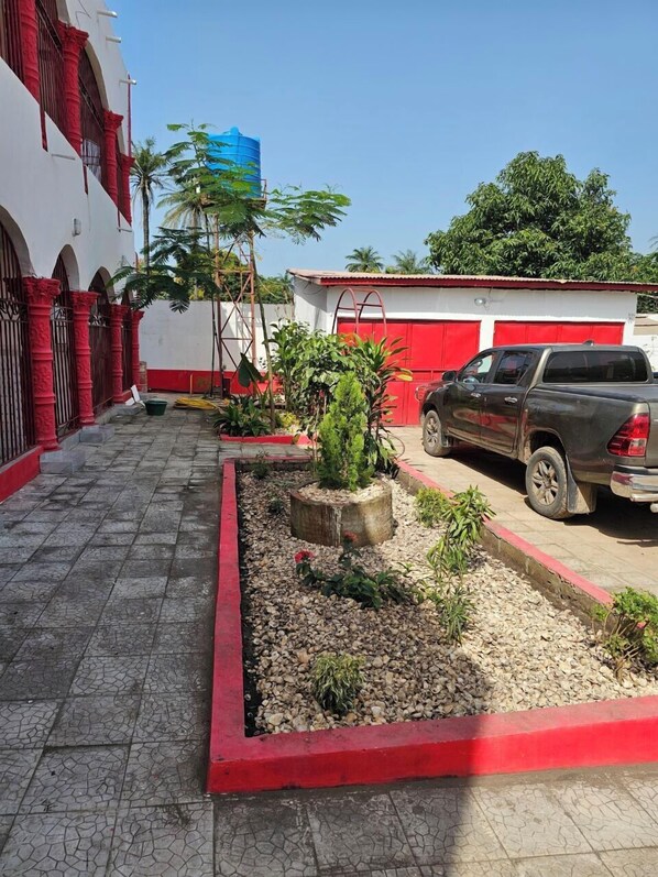 Exterior - Kaira kunda (Sanyang)