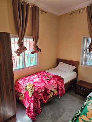 Standard Double Room, 1 King Bed, Smoking, Garden View | Laptop workspace, free WiFi, bed sheets - Kaira kunda (Sanyang)
