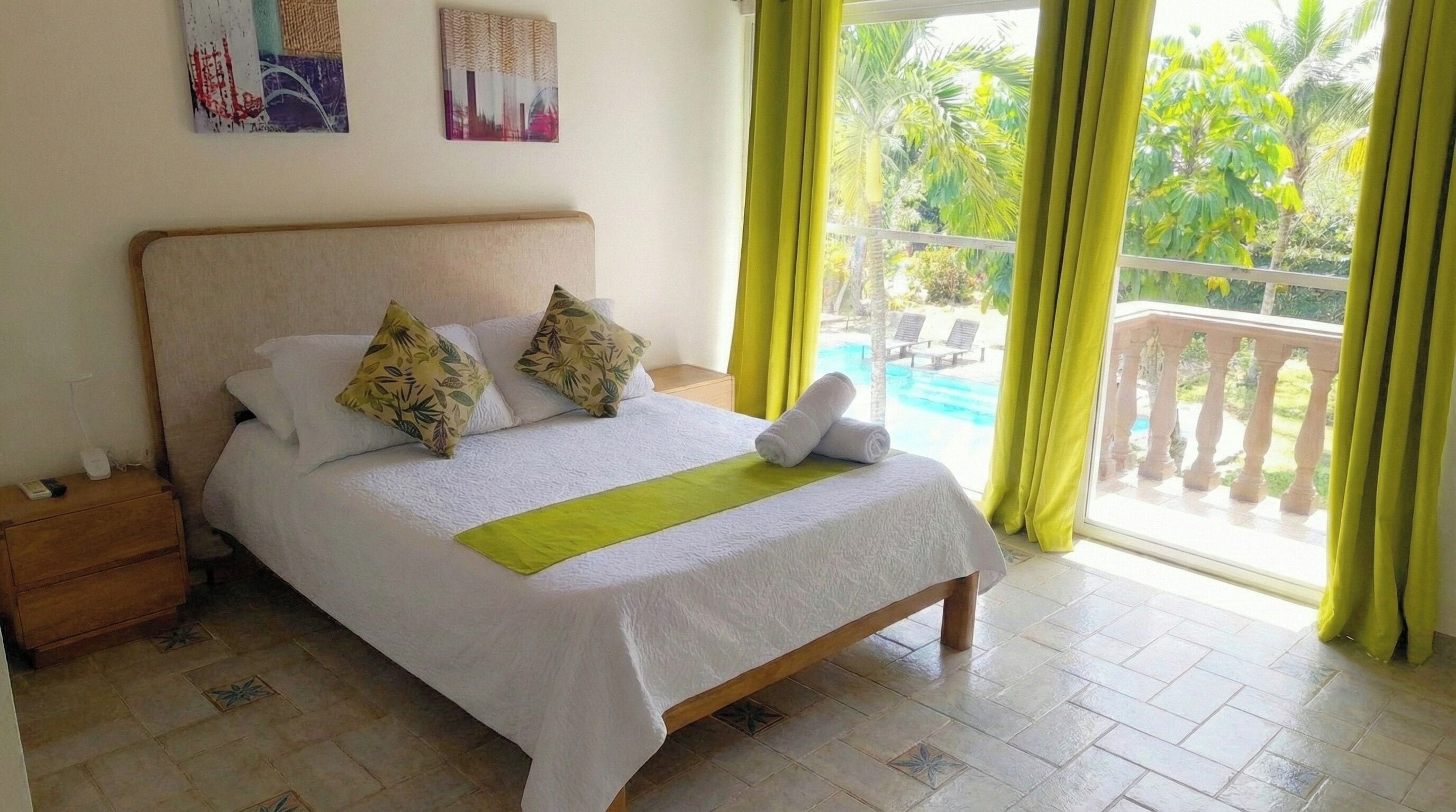 Caja de seguridad en la habitación, wifi gratis y ropa de cama 