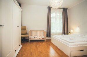 2 bedrooms, desk, iron/ironing board, WiFi - Beautiful, cozy, family-friendly apartment in the middle of nature. (Sigulda)