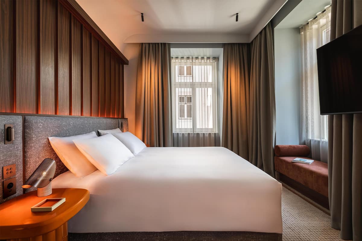 Ropa de cama hipoalergénica y artículos del minibar gratis
