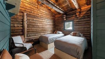 4 bedrooms, WiFi, bed sheets