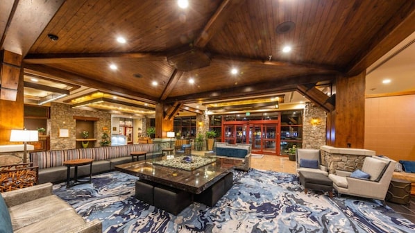Lobby - Experience the Best of Tahoe at Marriott’s Timber Lodge- 1 Bedroom Villa (South Lake Tahoe)