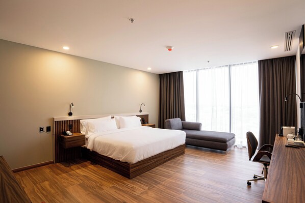 Habitación, 1 cama King size, para no fumadores | Ropa de cama de alta calidad y edredón 