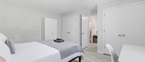 1 bedroom, desk, iron/ironing board, free WiFi