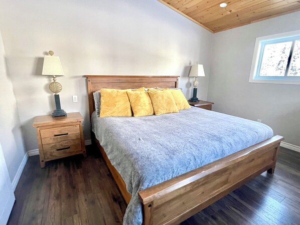 3 bedrooms, WiFi, bed sheets