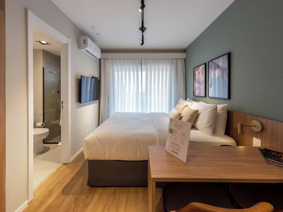 Studio Casal com Varanda | Ropa de cama hipoalergénica y wifi gratis
