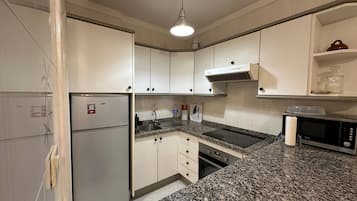 Apartamento, 1 habitación, vistas a la ciudad | Interior