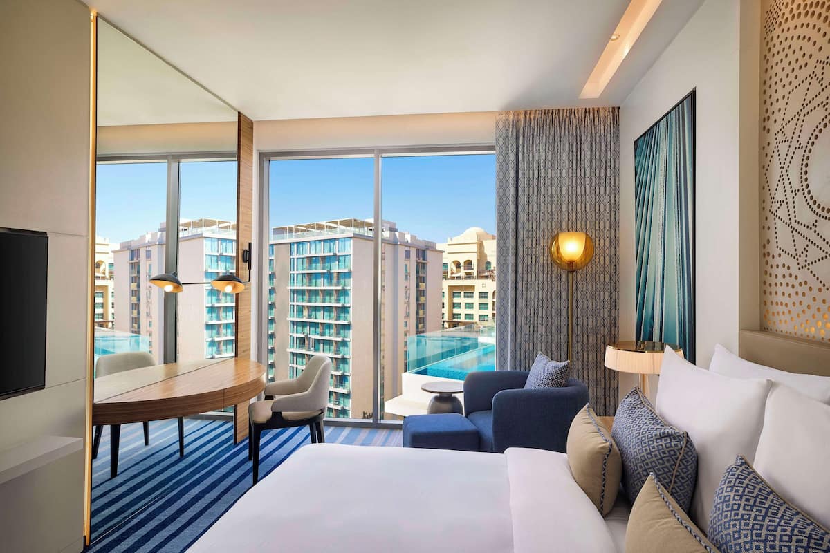 Free minibar, in-room safe, desk, laptop workspace