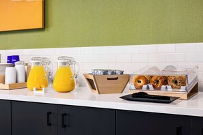 Gratis kontinental frukost varje dag