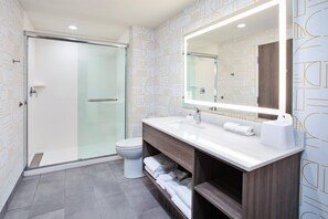Free toiletries, hair dryer, towels, soap - Home2 Suites By Hilton Traverse City (Traverse City)