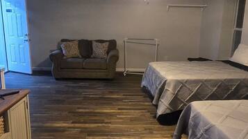 1 bedroom, WiFi, bed sheets