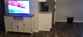 Chic 1-bedroom with AC and WiFi in fabulous Cottonwood