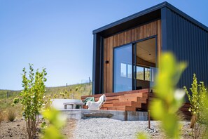Exterior - Tukare Lookout (Te Anau)