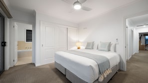 4 bedrooms, WiFi, bed sheets