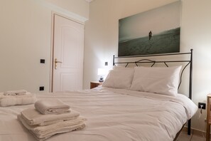 2 slaapkamers, een strijkplank/strijkijzer, wifi, beddengoed