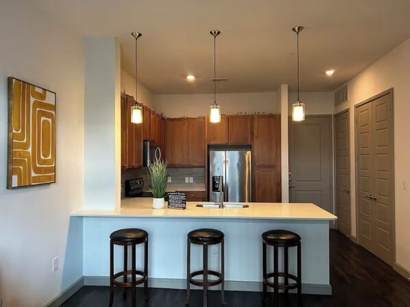 Microwave, stovetop, dishwasher