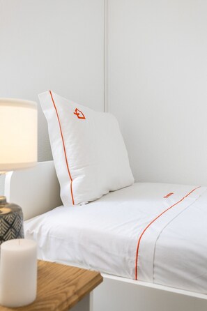 3 chambres, fer et planche à repasser, Wi-Fi gratuit, draps fournis