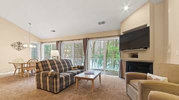 TV, fireplace, offices