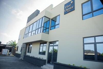 五叶草旅馆阿比乔