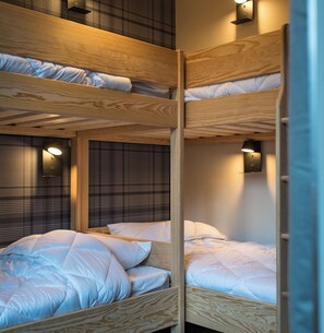 1 chambre, fer et planche à repasser, lit parapluie, Wi-Fi