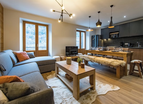 ☆☆☆ 3 Vallées & cols cyclo – appt cosy 6-8 pers