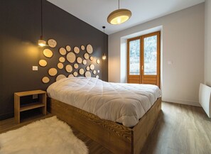 2 bedrooms, iron/ironing board, travel crib, WiFi