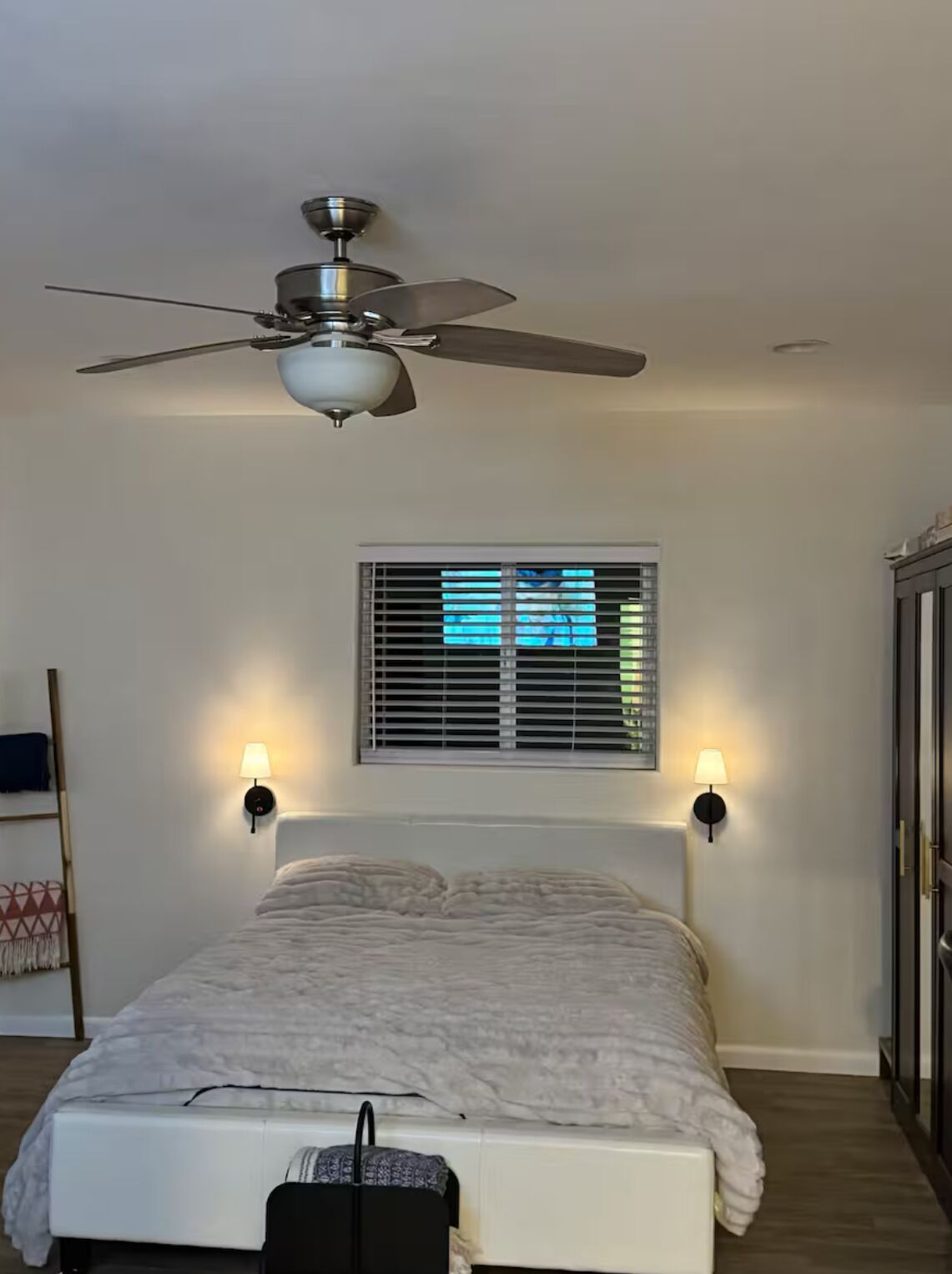 1 slaapkamer, een bureau, gratis wifi, beddengoed