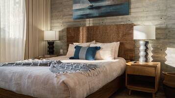 2 bedrooms, iron/ironing board, travel crib, free WiFi