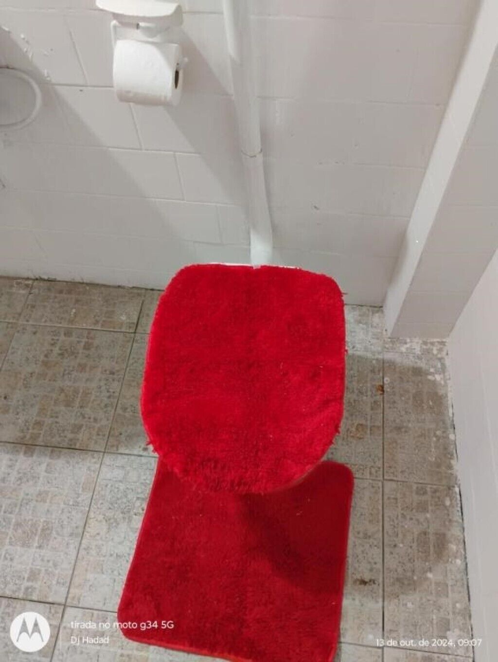 Handdukar och toalettpapper