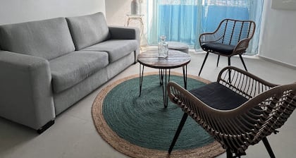 Villa Louis Pierre :Apartment close to everything but in a quiet location!