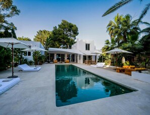Villa | Pool - Lavish Villa Near Cala Llonga (Santa Eulalia del Rio)