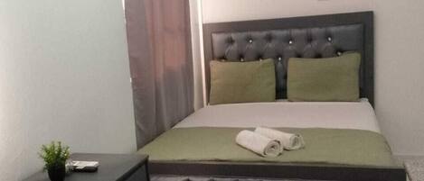 Room, Mountain View | Free WiFi