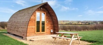 Standard-Hot Tub-Kabine-Ensuite mit Dusche