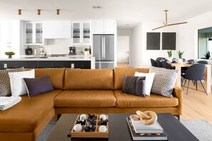 Fernseher, Stereoanlage