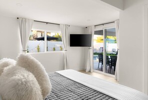 4 Schlafzimmer, Bügeleisen/Bügelbrett, Reisekinderbett, WLAN