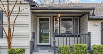 Art Deco 2 Bedroom Home