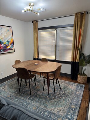 Dining - Art Deco 2 Bedroom Home (Tulsa)