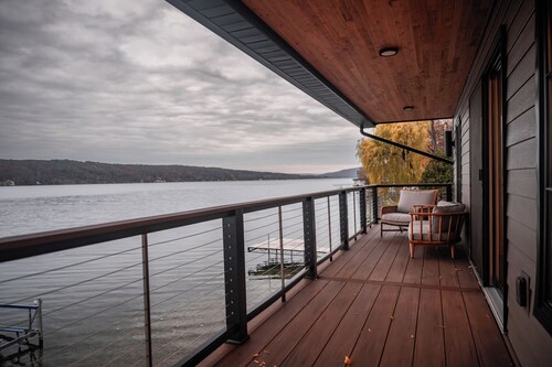 Live The Lifestyle,
Stunning Lake House in the heart of Wine Country!