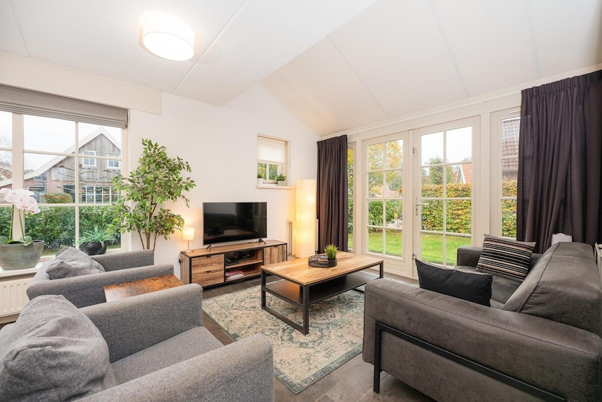 These Comfortable Villas Are On Buitengoed Het Lageveld In A Beautiful Wooded Area, Near Almelo And Enschede, In Beautiful Twente. - Almelo