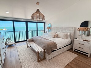 3 bedrooms, free WiFi, bed sheets - BAY UNIT! 3-bedroom townhome in beautiful Islamorada with full amenities (Islamorada)