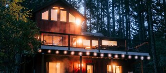 Reflection Haven: Lakeside, Hot Tub, By Park Entry