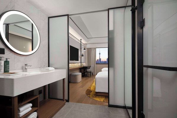 Room, 2 Single Beds | Bathroom