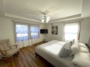 3 bedrooms, iron/ironing board, free WiFi, bed sheets