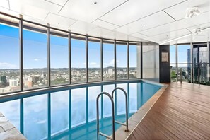 Pool - Lux Living in Heart of Brisbane | 2BR + SB (Brisbane City)