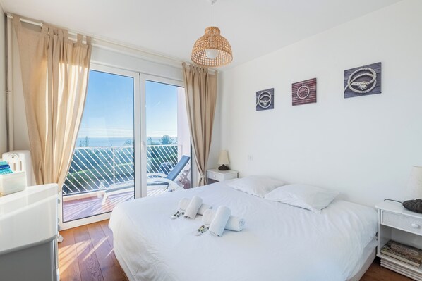 3 camere, Wi-Fi, lenzuola