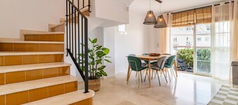 Awesome home in San Luis de Sabinillas