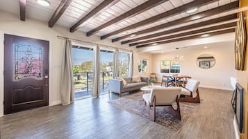 Téléviseur connecté, foyer